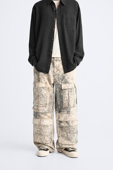 El nuevo pantalón cargo éxito en ventas de 25 € de Zara