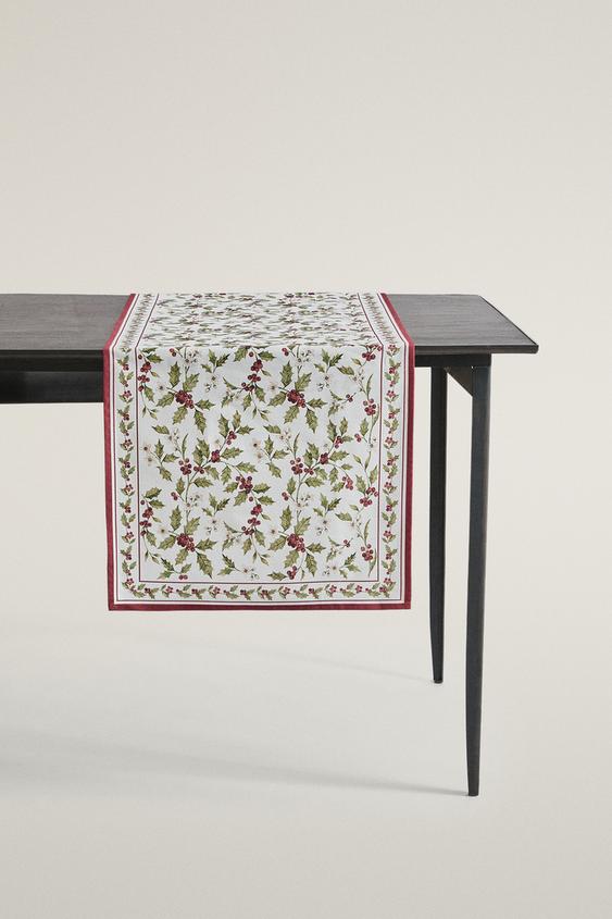 Zara HOLLY CHRISTMAS TABLE RUNNER - Green - Image 0