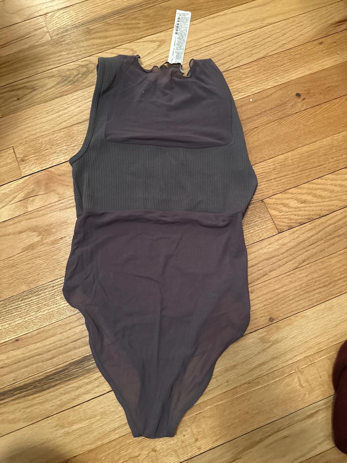 JEWEL HALTER TOP - Image 2