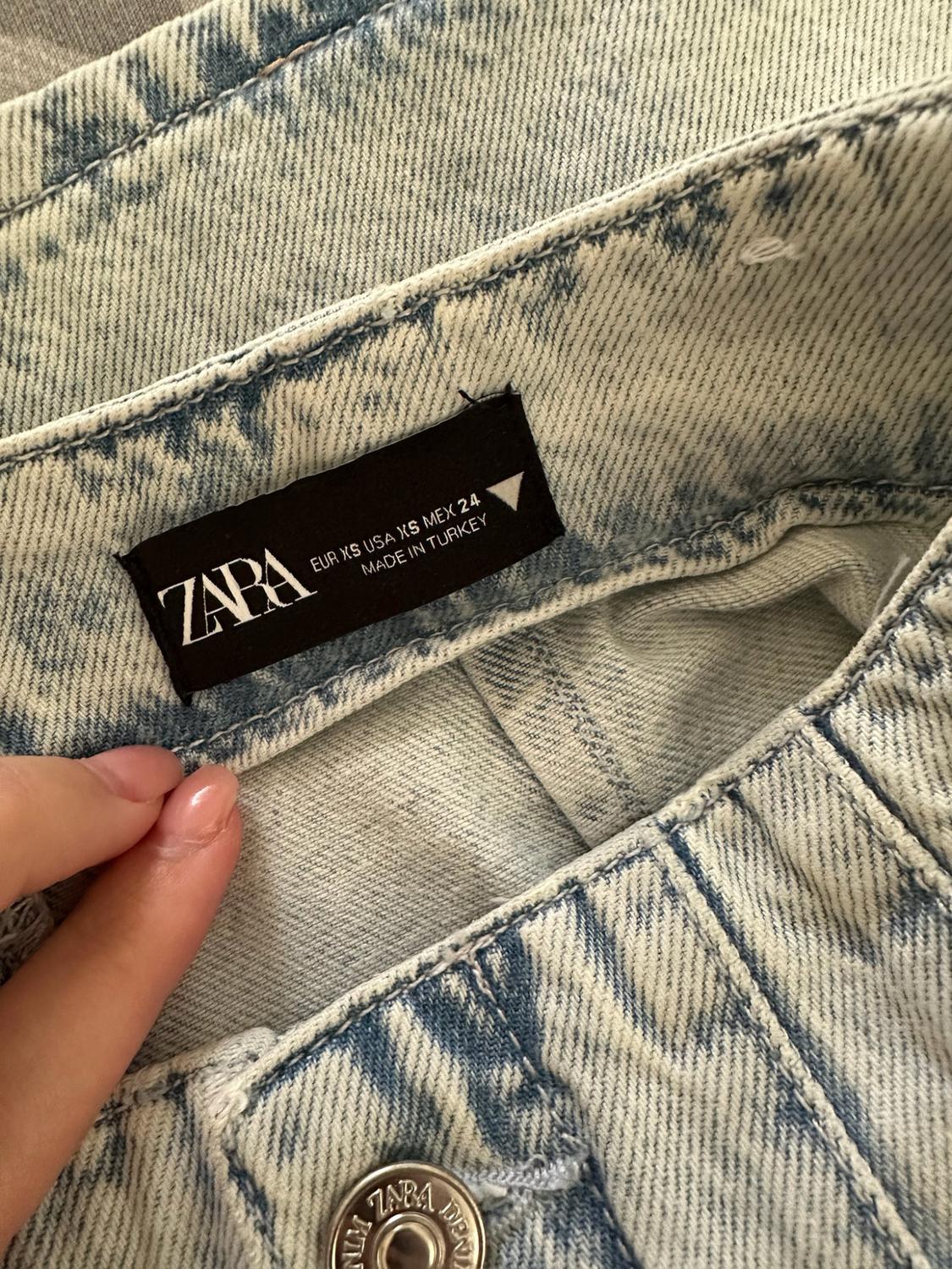 DENIM MINI SKIRT - Image 3