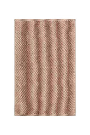 TEXTURED COTTON BATH MAT - Pinks by Zara