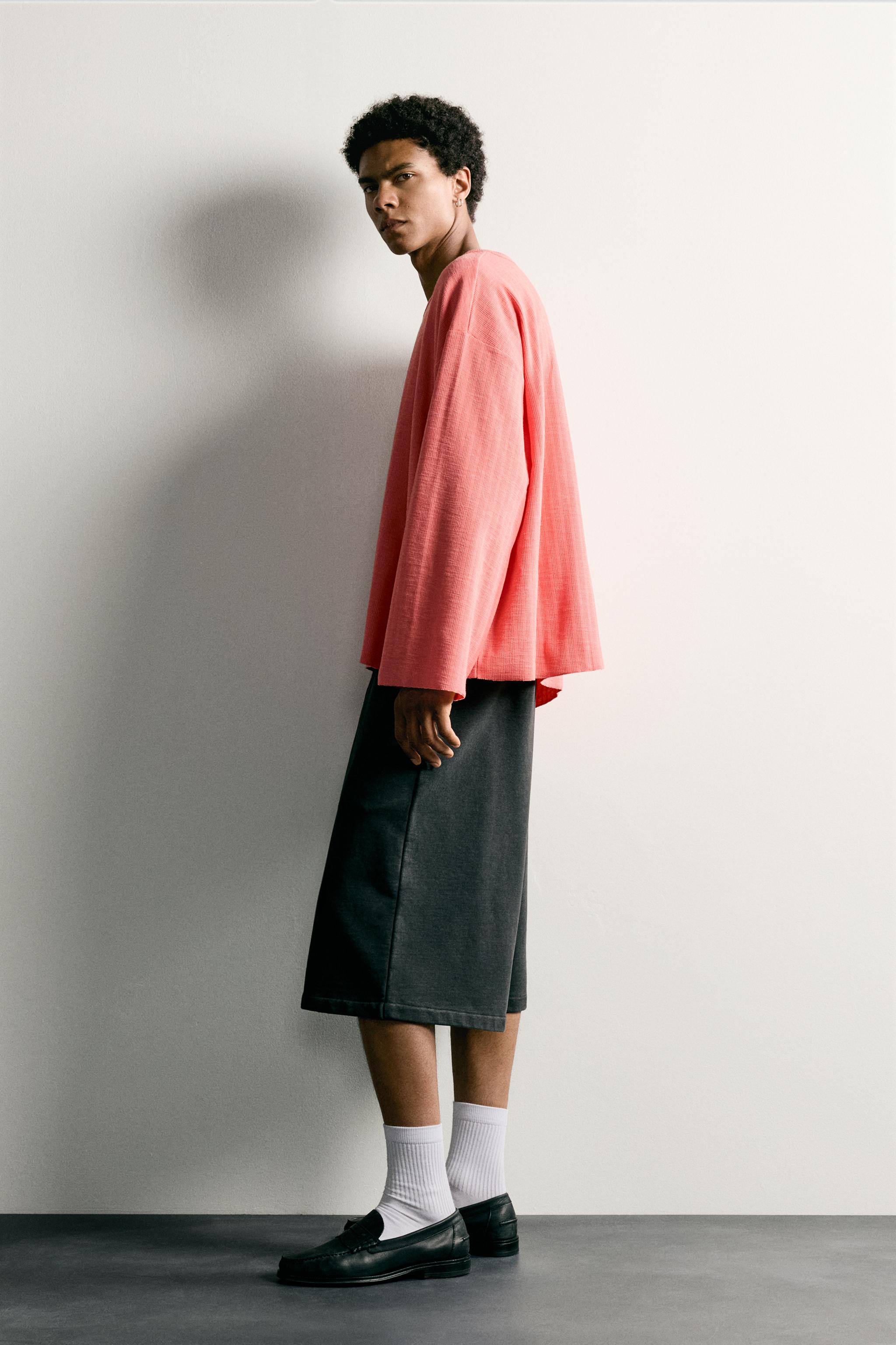 RELAXED FIT LONG SLEEVE T-SHIRT