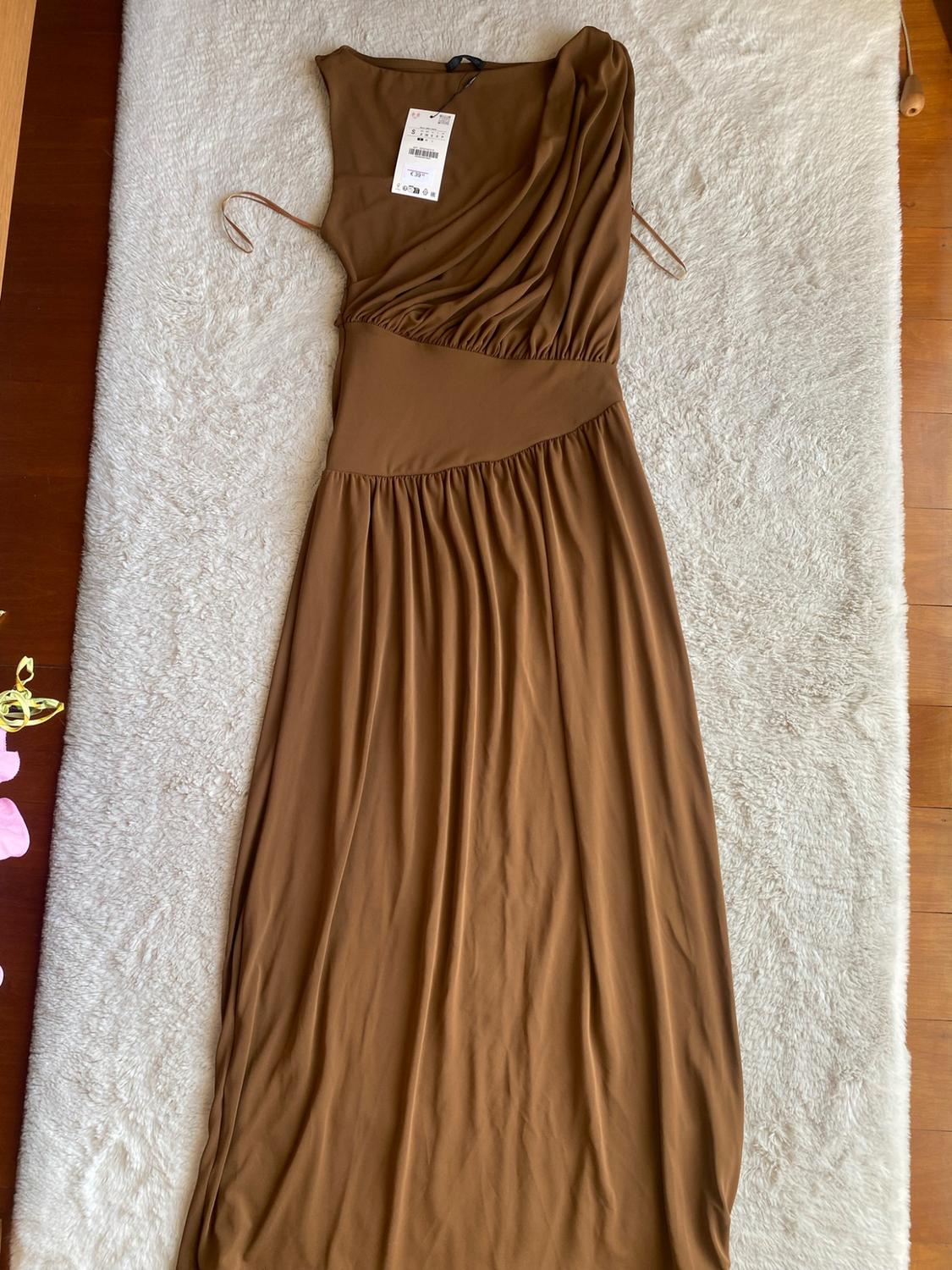 DRESS WITH SIDE SASH - Image 2