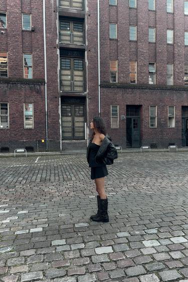 JAKNA IZ UMETNEGA USNJA - Črna od Zare