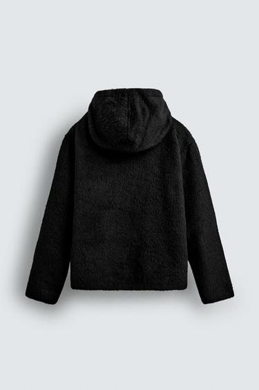 SOBRECAMISA EFECTO PELO  CAPUCHA - Negro de Zara