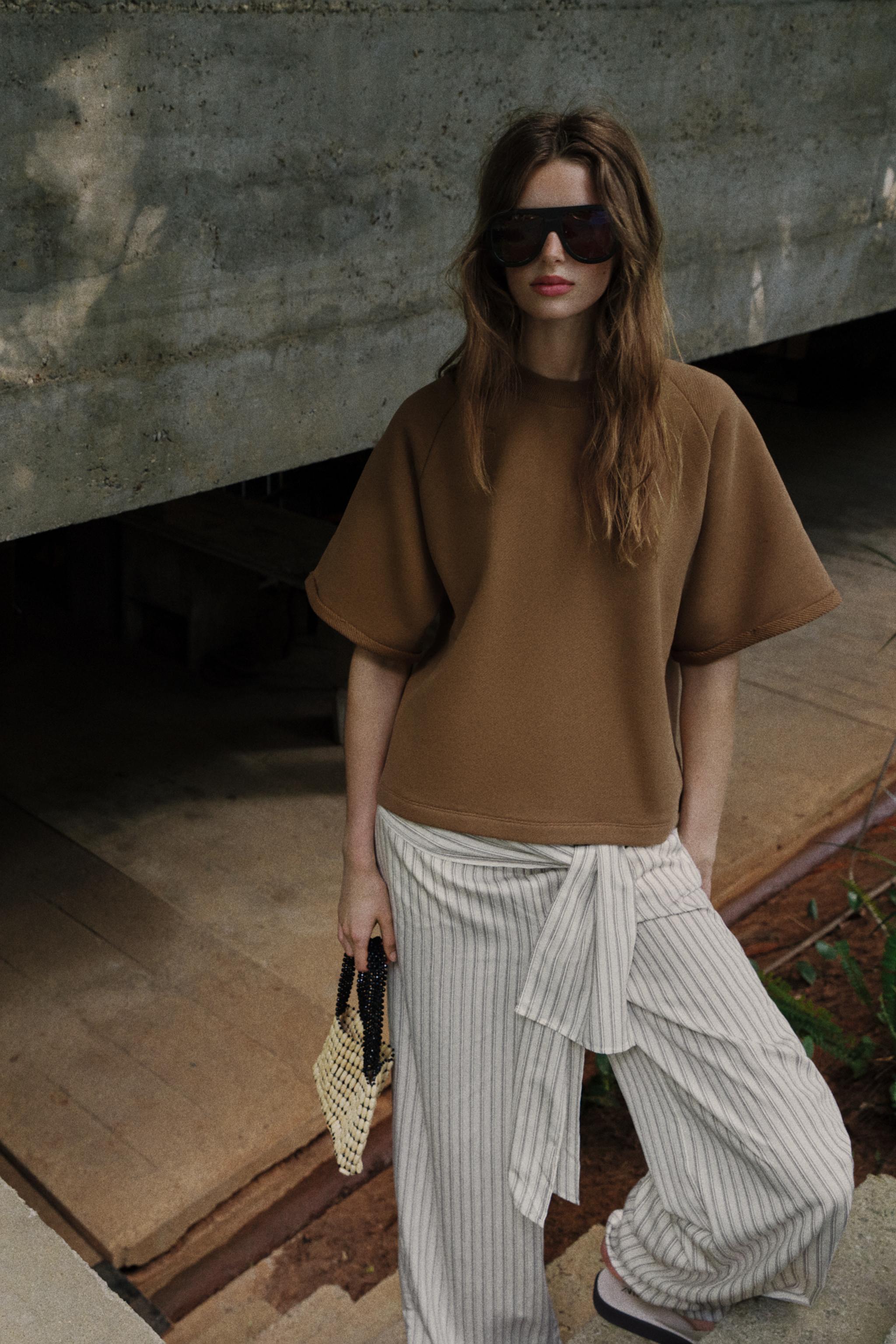 SHORT SLEEVE SWEATSHIRT
