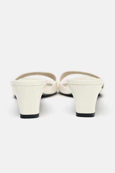 SANDALES EN CUIR À TALONS BAS - Blanc écru de Zara - Image 6