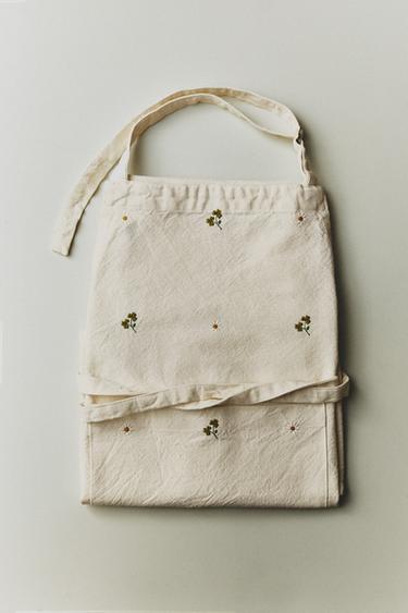 TABLIER BRODÉ TRÈFLE - Verdâtre de Zara - Image 4