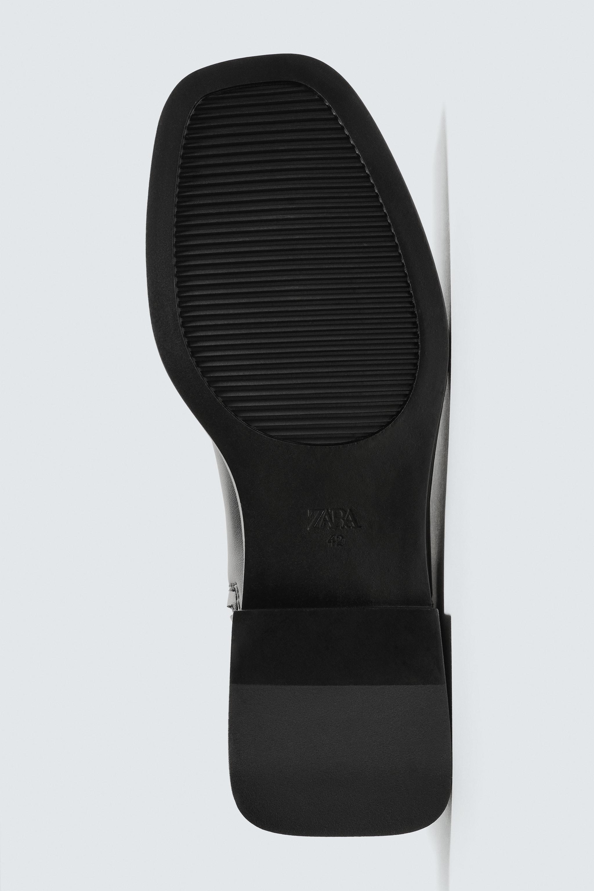 BOTTES SURPIQUÉES