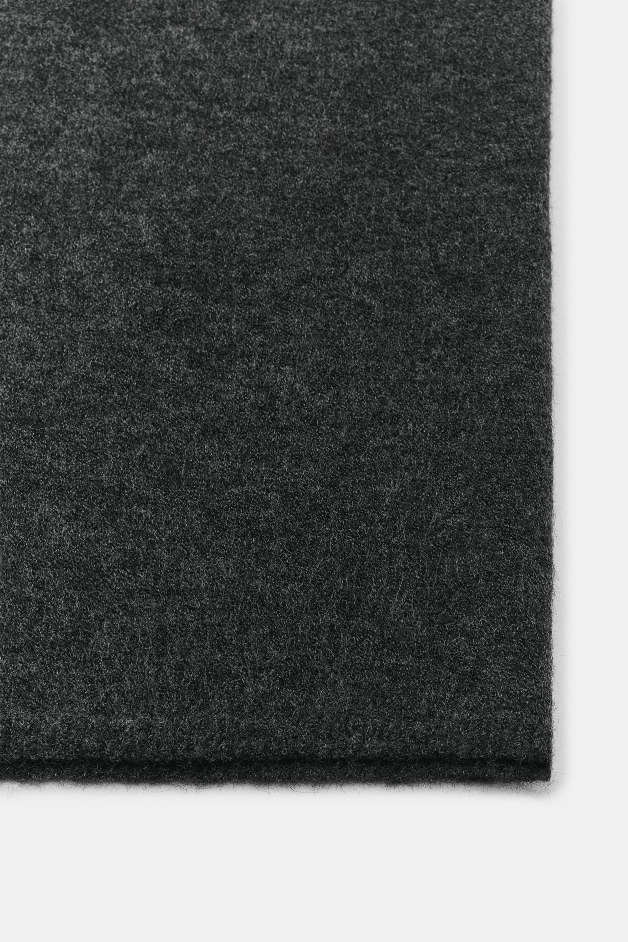 BASIC PLAIN SCARF
