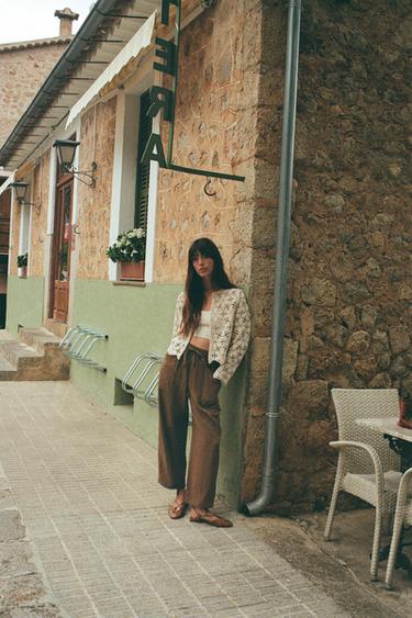PANTALON RUSTIQUE À TAILLE ÉLASTIQUE - Marron de Zara