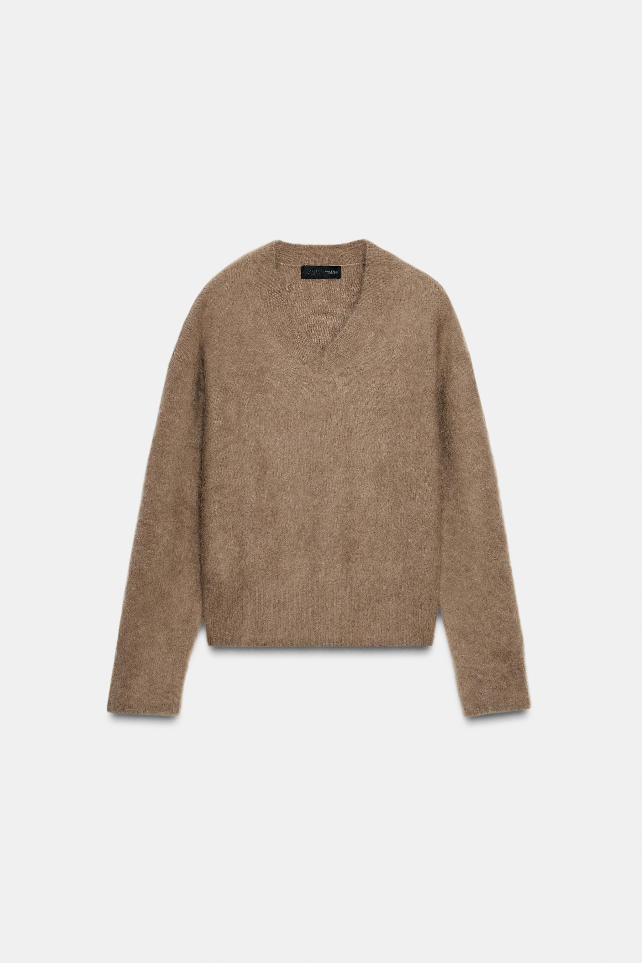 BRUSHED EFFECT KNIT SWEATER