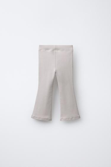 PANTALON EN MOLLETON FLARE À INSCRIPTION EN RELIEF - Beige clair de Zara - Image 1