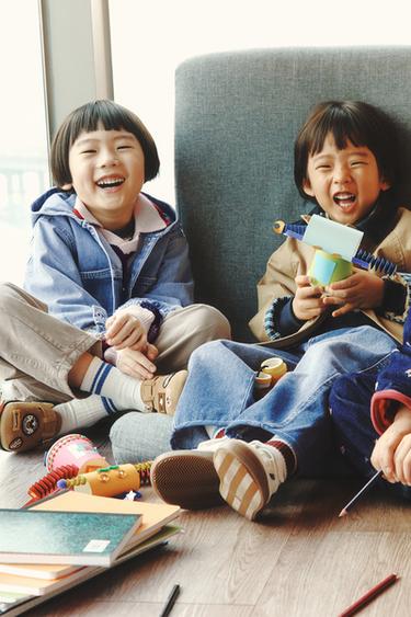 DENIM OVERSHIRT WITH HOODIE - Mid-blue by Zara