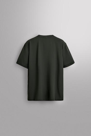 CAMISETA TÉCNICA BÁSICA - Gris oscuro de Zara
