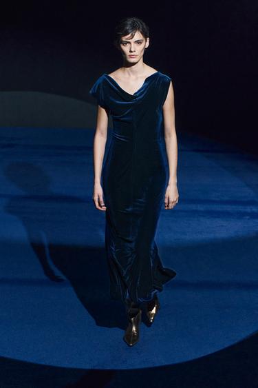 VESTIDO MIDI TERCIOPELO ZW COLLECTION - Marino de Zara