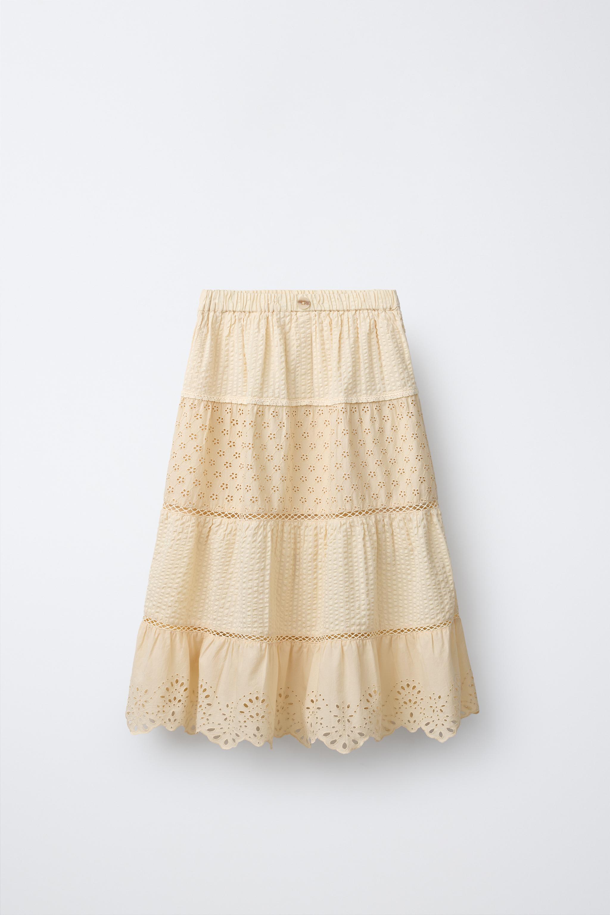 ち*ん様 エンブロイダリーレーススカート　ZARA ZARAで一目惚れしたレーススカート！ | Tomomiyuオフィシャルブログ
