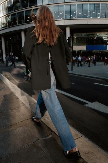 BLAZER DOS NU AVEC LACETS - Noir de Zara - Image 2