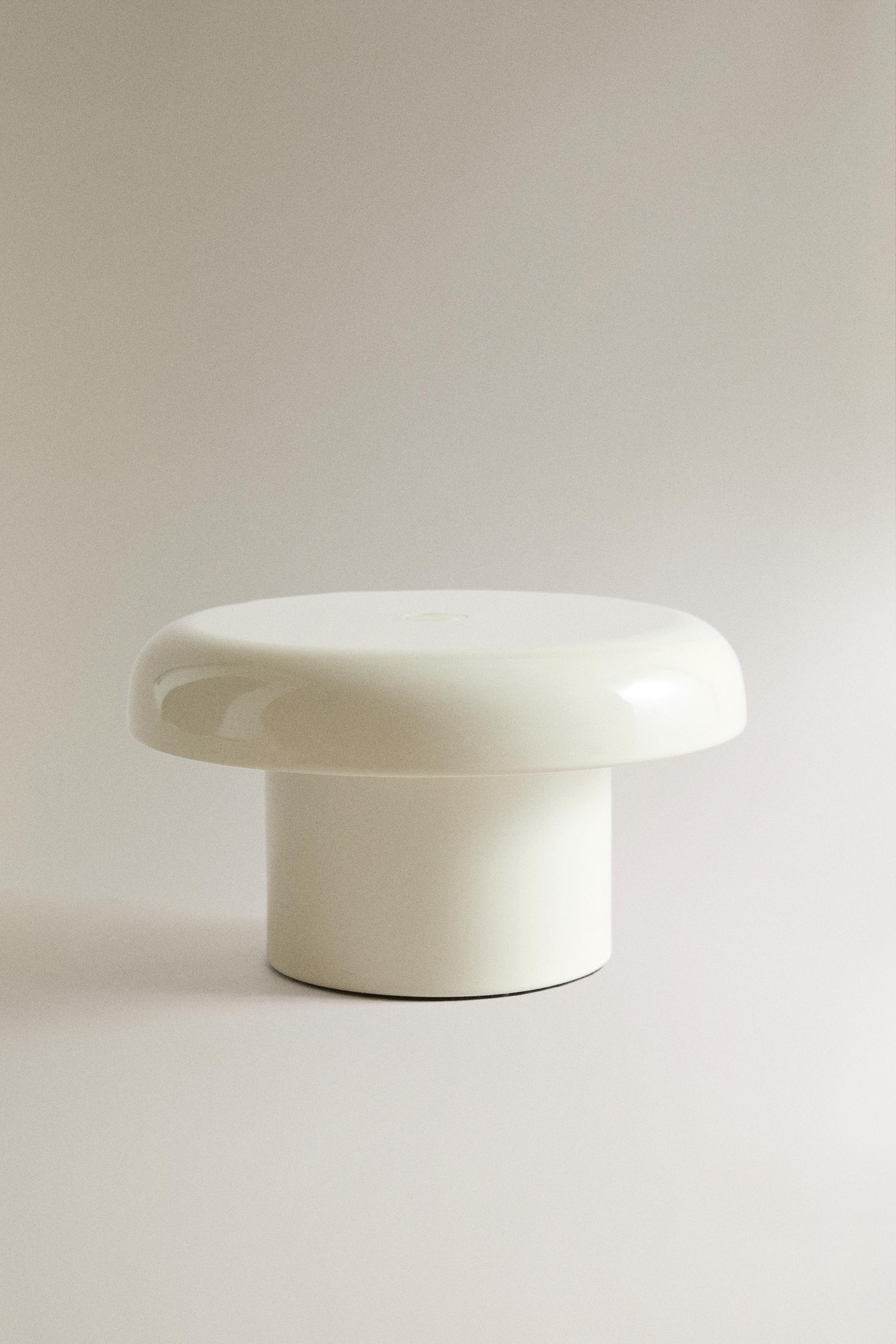 CORDLESS LAMP