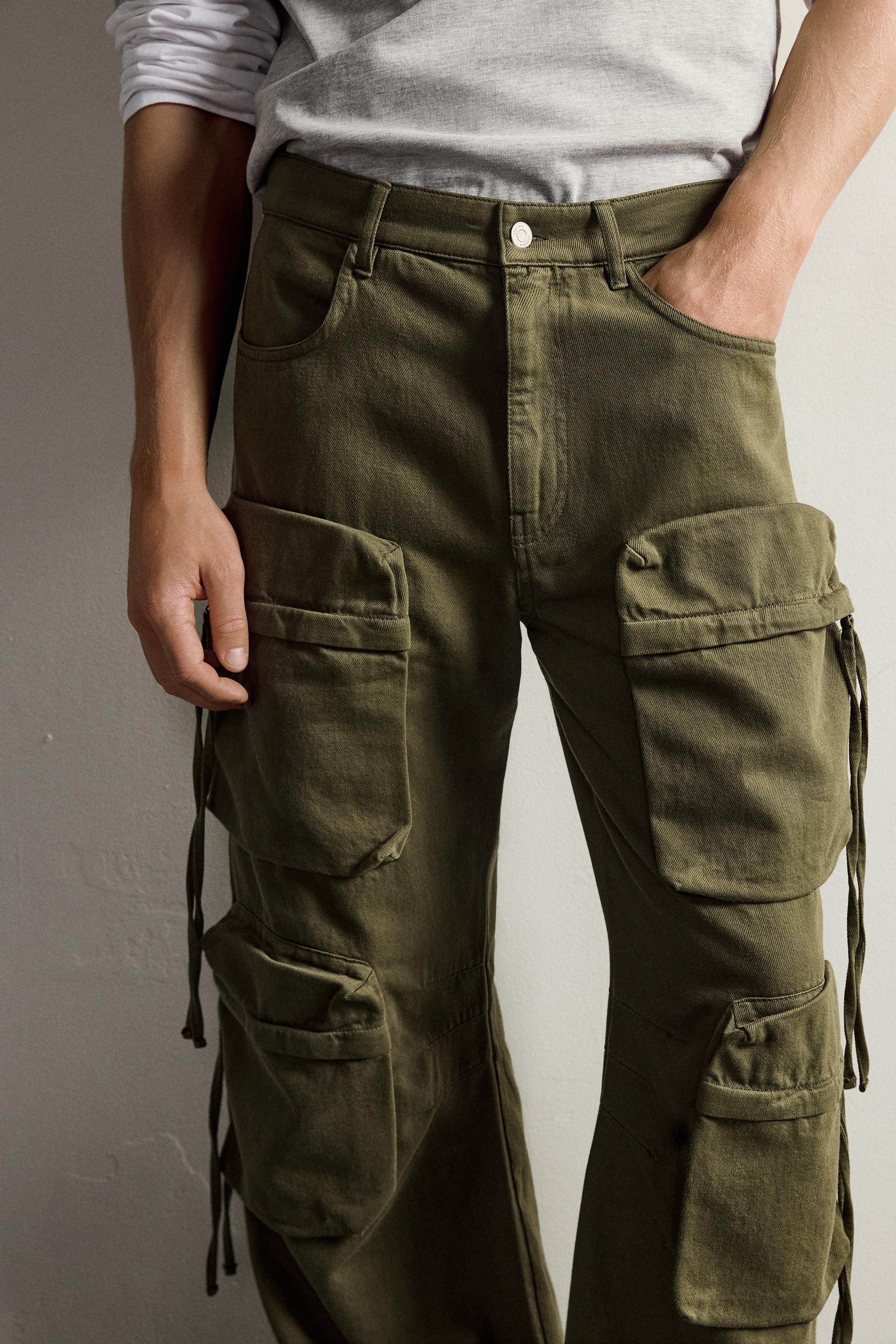 RELAXED FIT CARGO PANTS