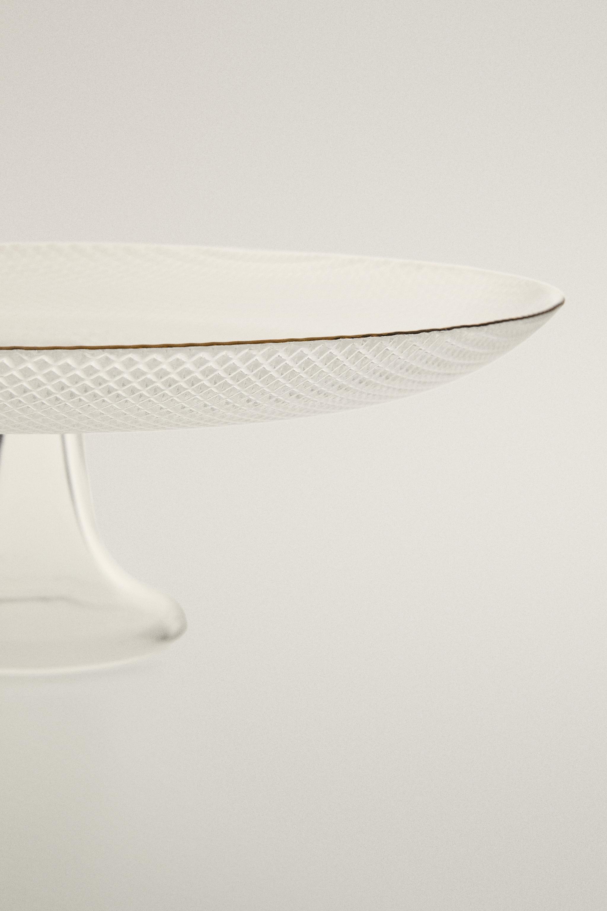 GLASS RAISED DETAIL RIM CAKE SERVING DISH