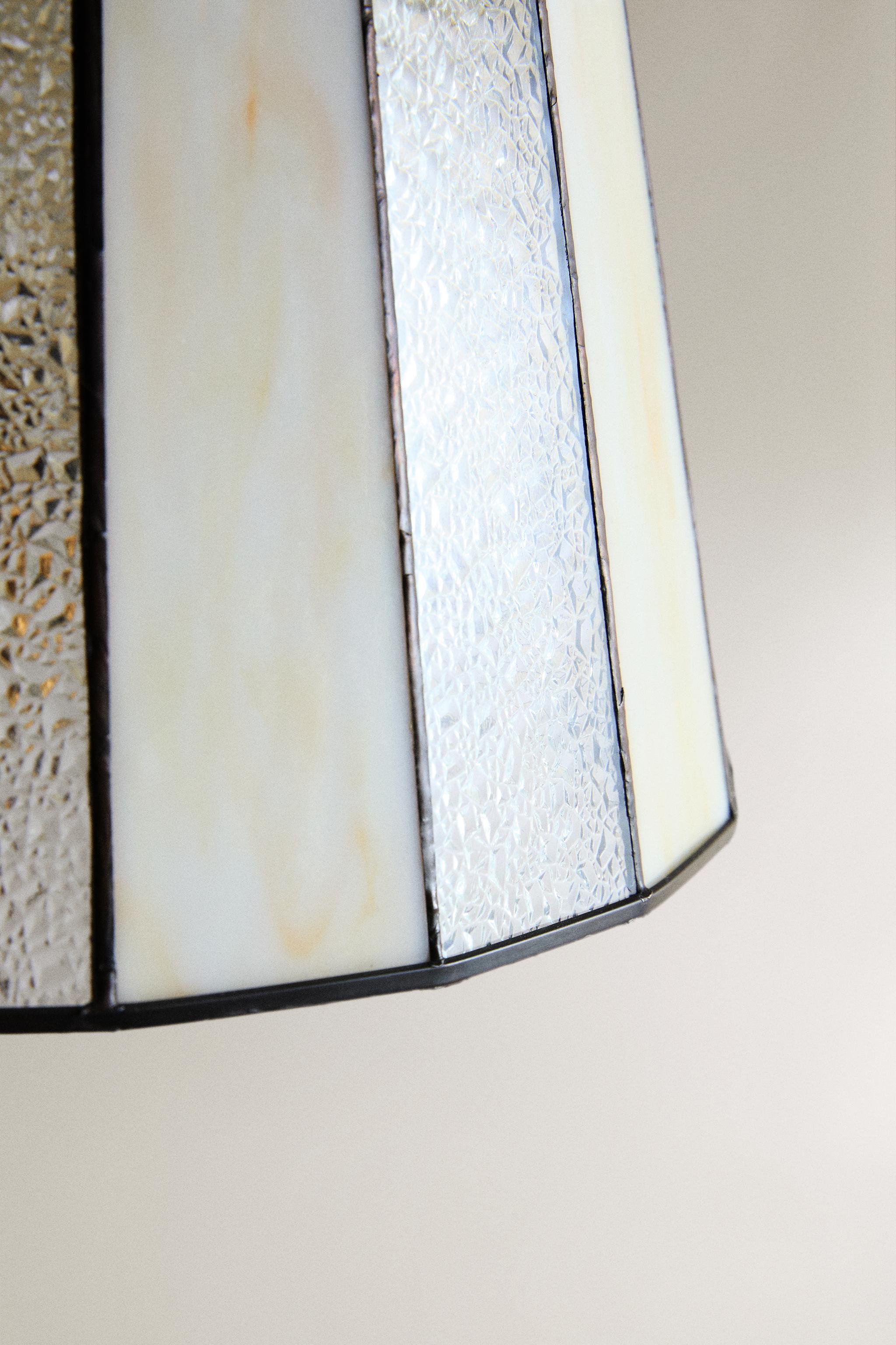 STRIPED GLASS TABLE LAMP