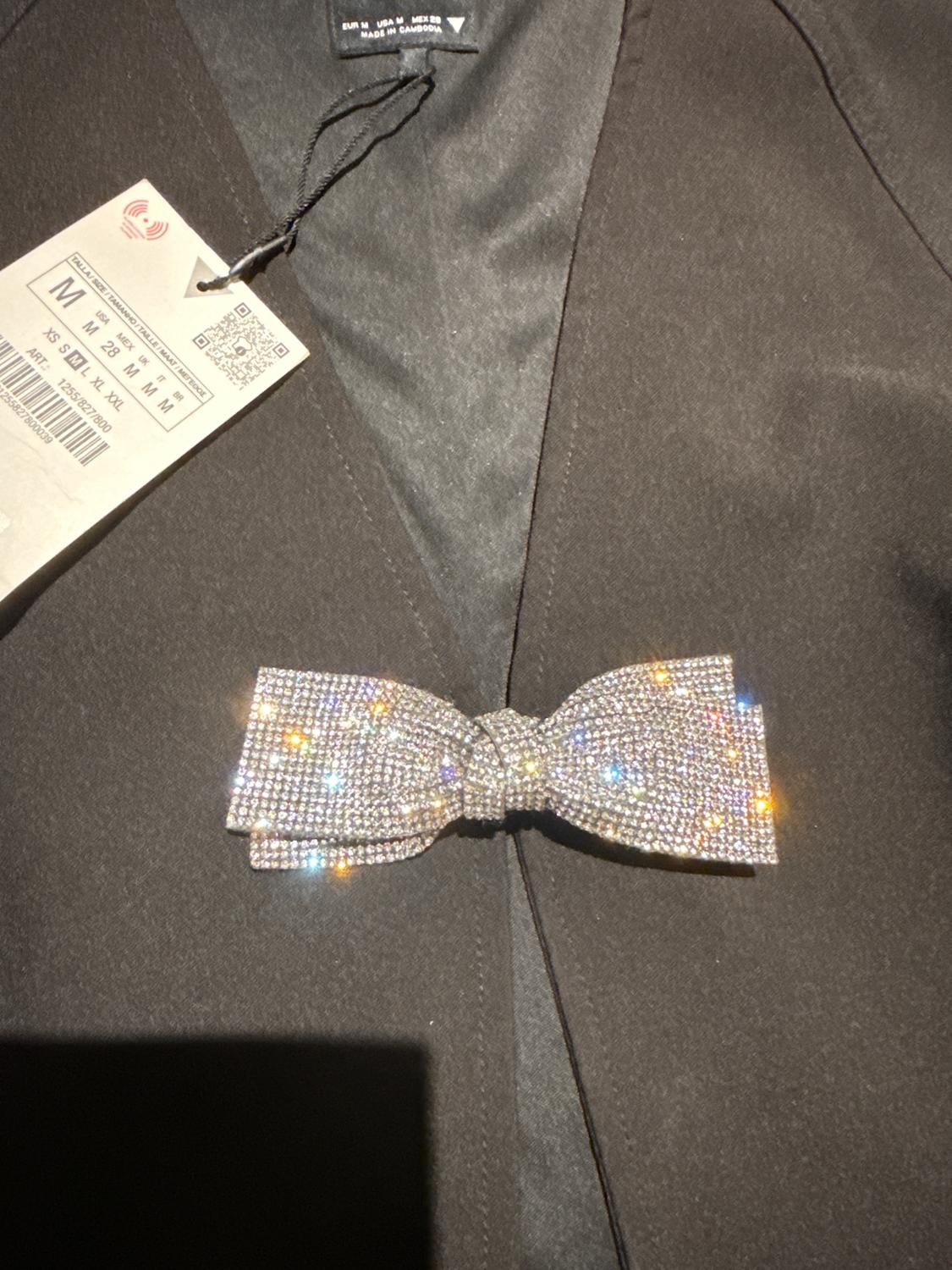 RHINESTONE BOW FITTED TOP - Image 4
