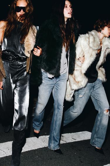 {ชื่อ} - {สี} จาก Zara