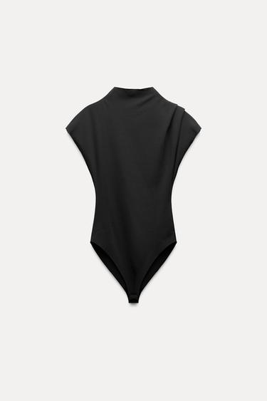 БОДИ С ВОРОТНИКОМ-СТОЙКОЙ И СБОРКАМИ — ЧЕРНЫЙ от Zara