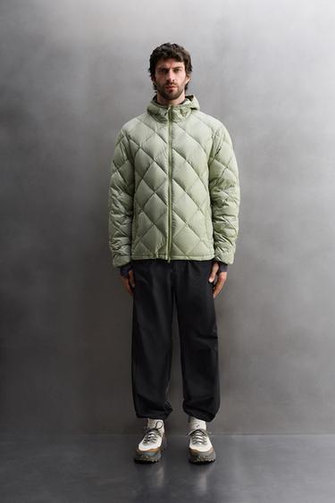 HOODED 100% FEATHER DOWN PUFFER JACKET - Light green by Zara