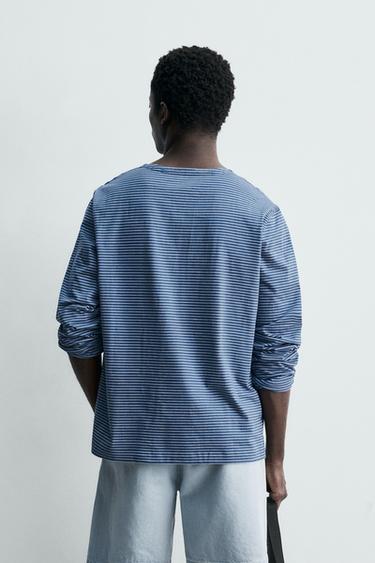 T-SHIRT JACQUARD À RAYURES - Bleu de Zara - Image 2