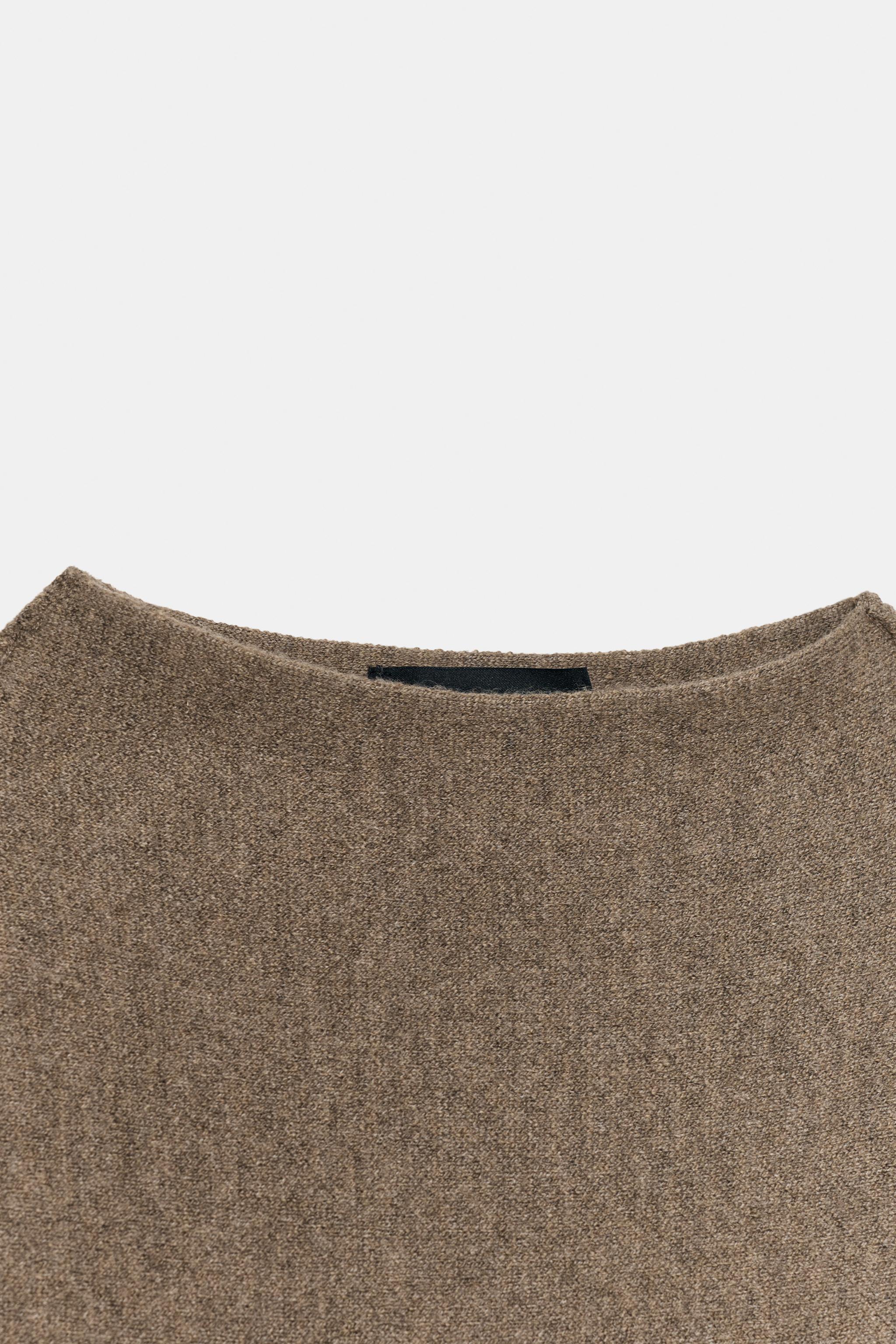 PULL EN MAILLE À MANCHES LARGES