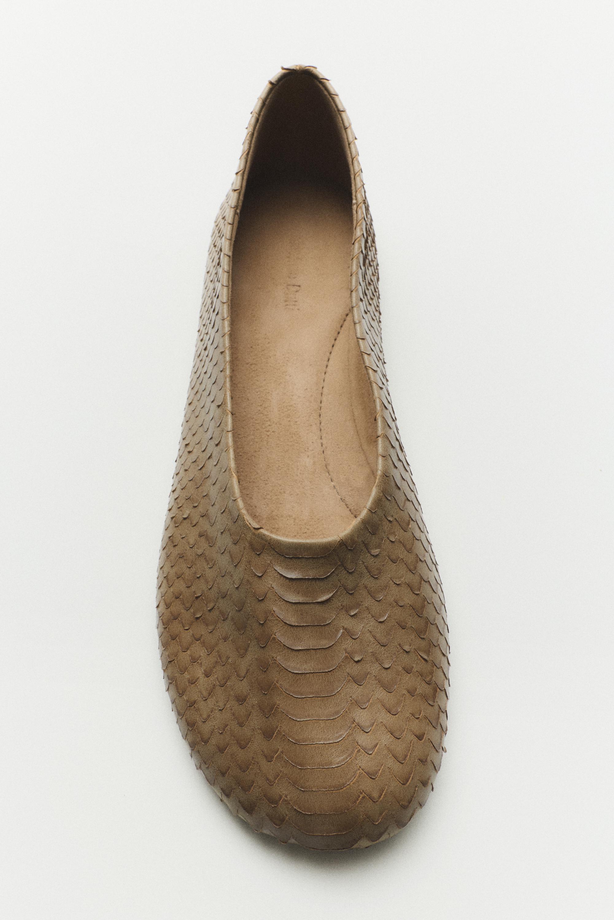 Round toe leather ballerinas — Snake