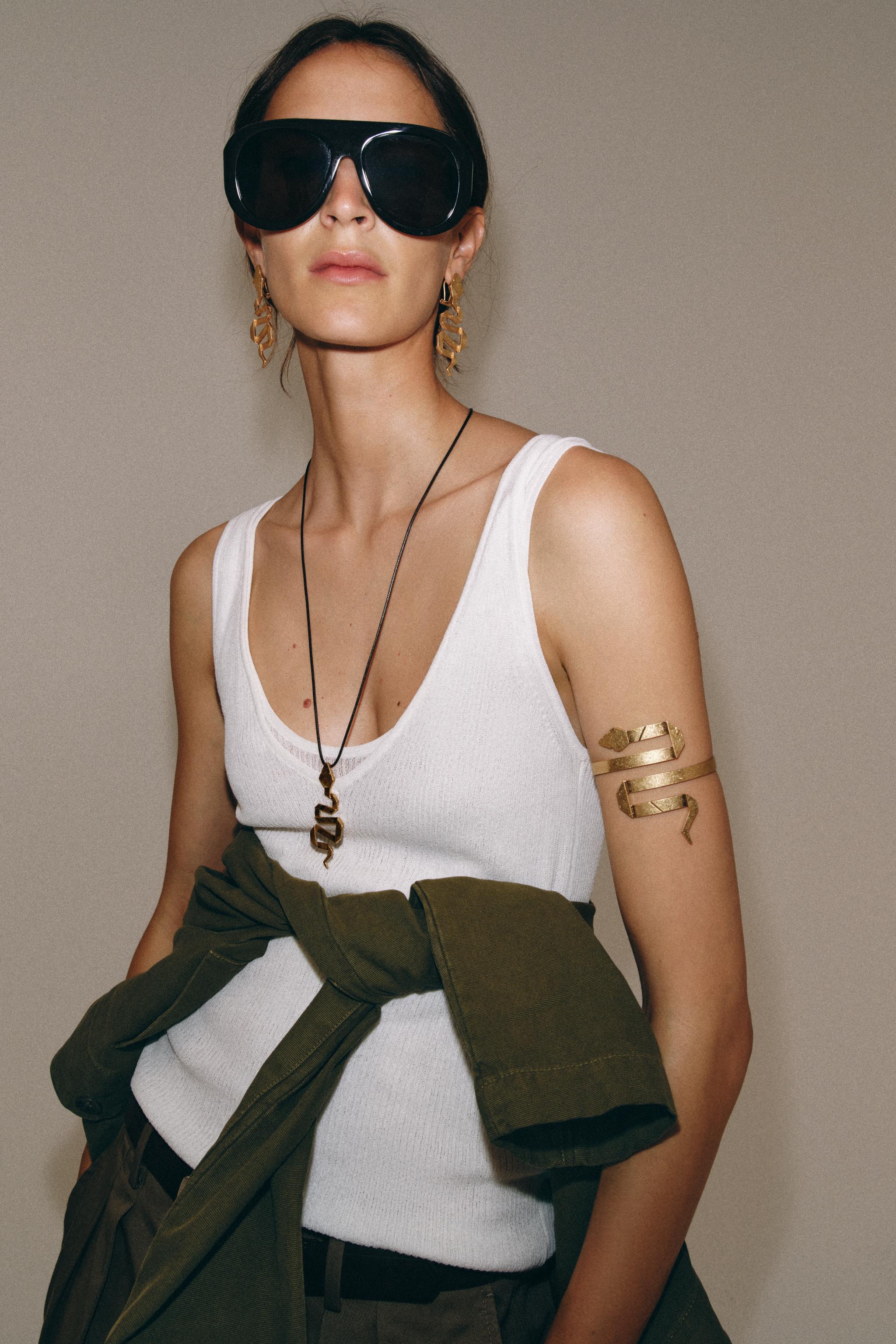 Женские аксессуары Zara SNAKE CORD NECKLACE