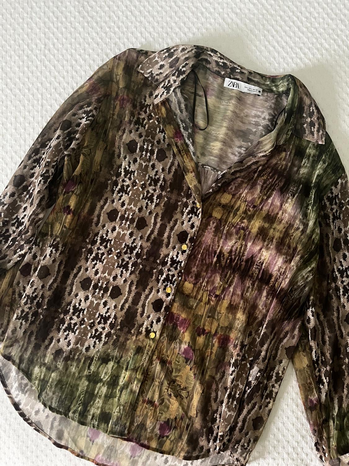 PRINTED SHIRT WITH METALLIC THREAD - Image 3