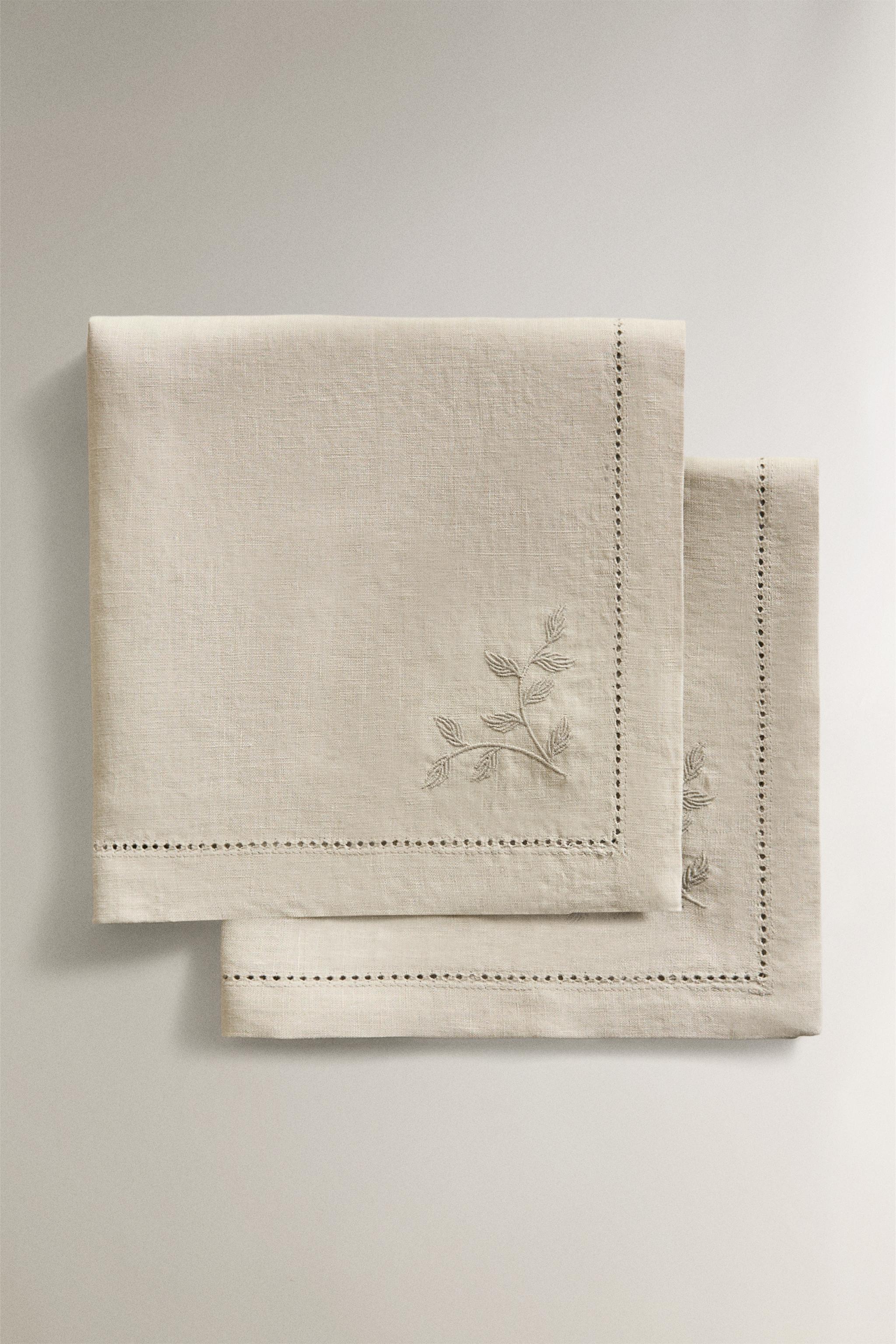 SERVIETTE DE TABLE EN LIN BRODÉE FLEUR (LOT DE 2)