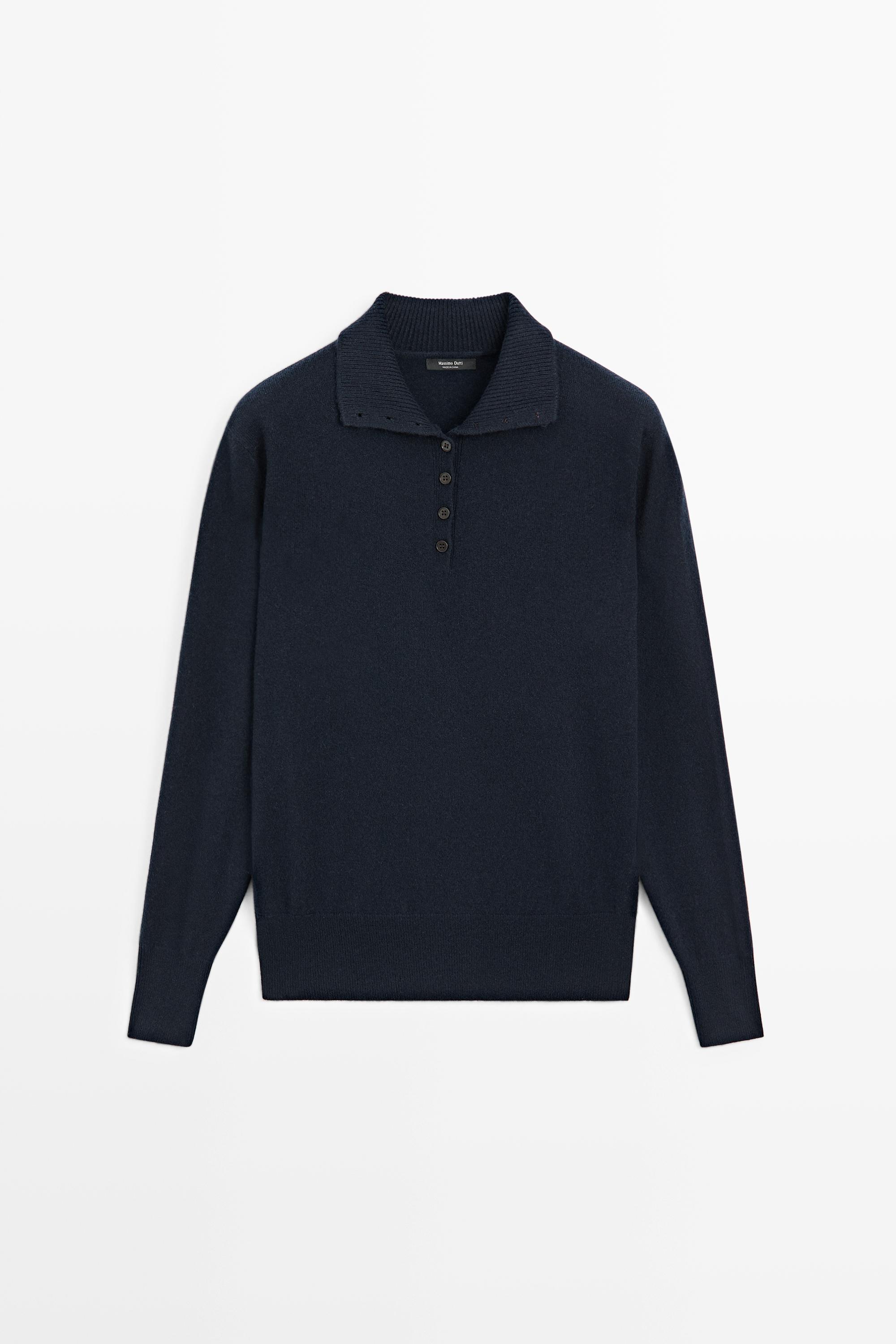 Pull en maille à col montant et boutons