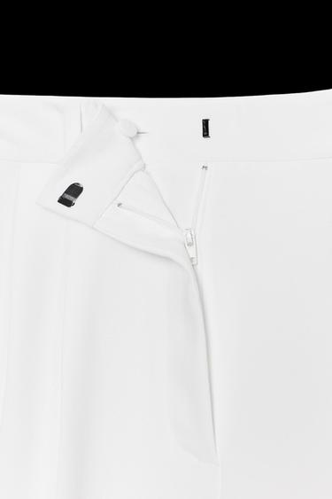 WEITE BUNDFALTENHOSE - Cremefarben von Zara