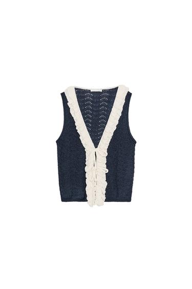 CONTRAST RUFFLE TOP