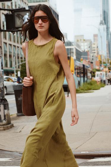 VESTIDO MIDI FLUIDO - Oliva de Zara