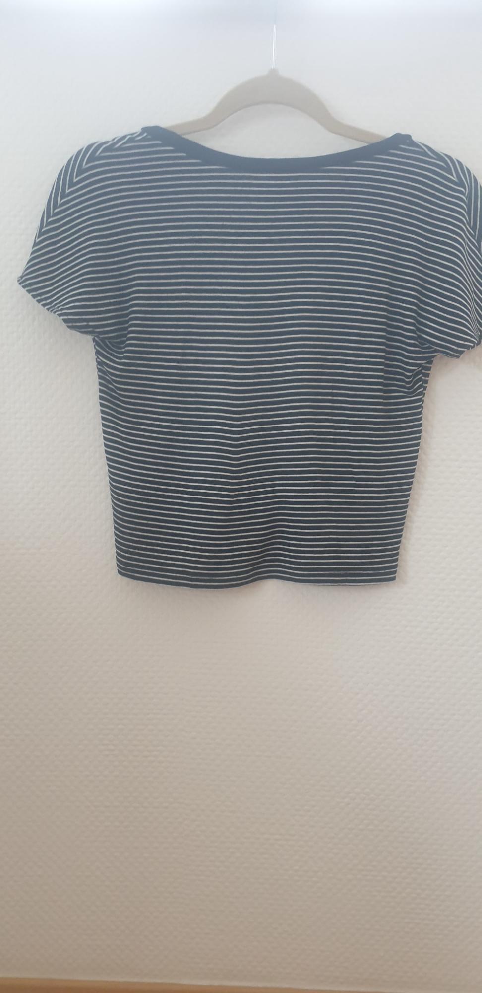 CROPPED T-SHIRT - Image 2