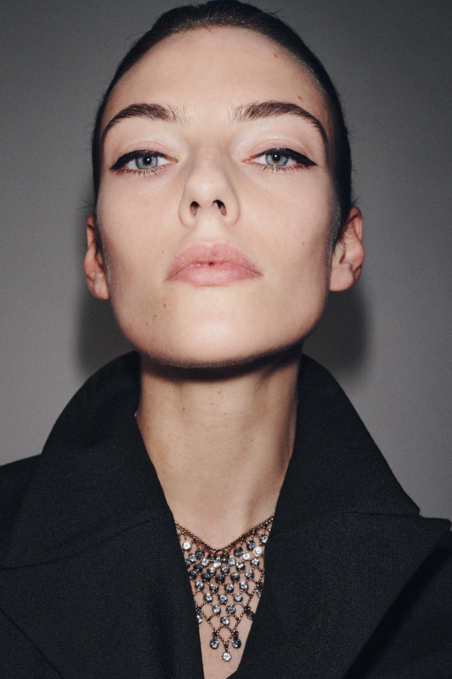 Zara JEWELED TRIANGLE NECKLACE