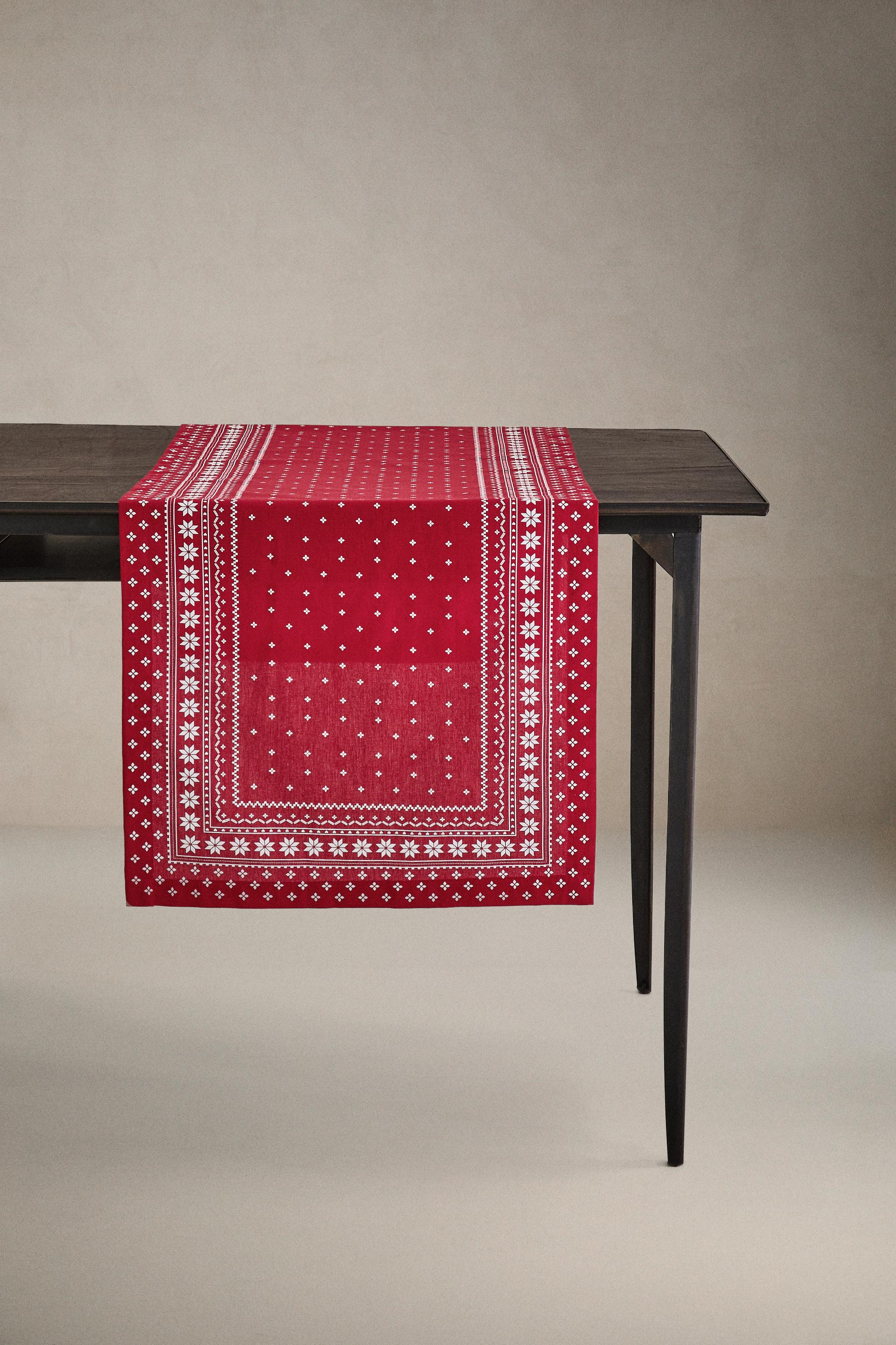 WINTER CHRISTMAS COTTON TABLE RUNNER