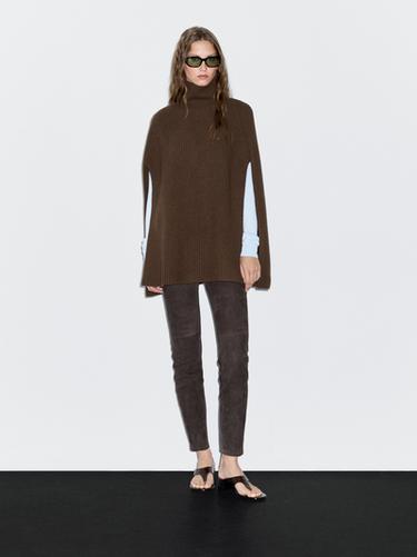 Capa de punto 100% lana - Negro oro de Zara - Imagen 0