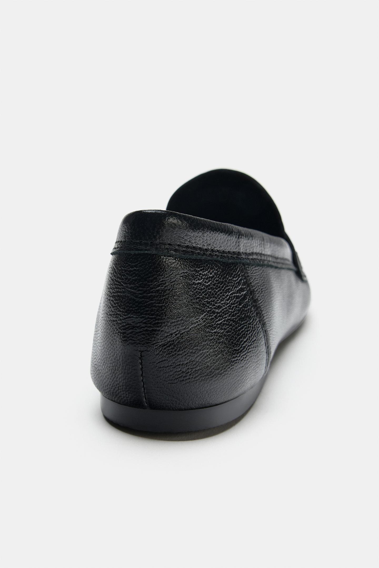 Женские туфли Zara Leather Loafers with Metal Hardware, цвет: Чёрный — фото 6
