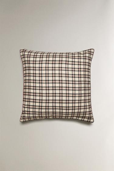 CHILDREN’S CHRISTMAS CHECK FLANNEL PILLOWCASE - Multicoloured by Zara - Image 2
