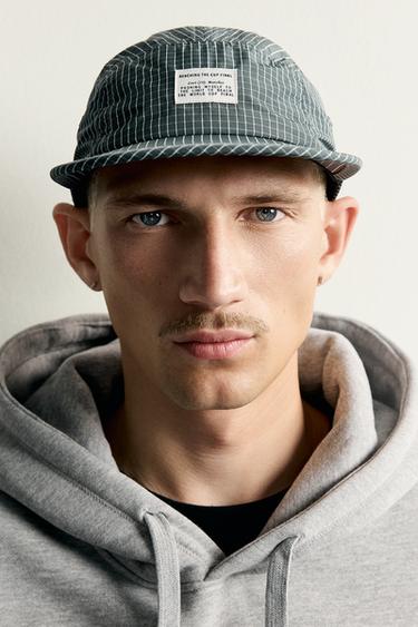 CASQUETTE À VISIÈRE PLATE À CARREAUX - Vert de Zara - Image 0
