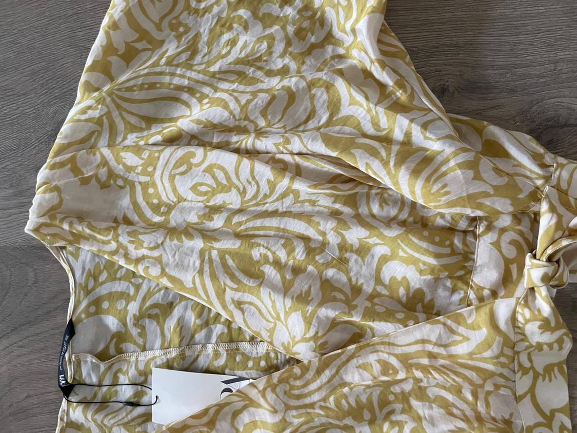 BOW PRINT WRAP TOP - Image 4