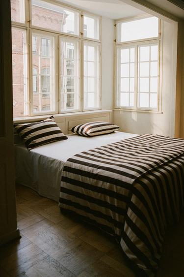 FADED COTTON STRIPE DUVET COVER - Dark brown by Zara