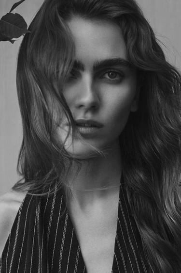 LOOK - gris anthracite de Zara